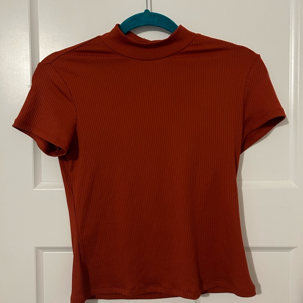 Brand:No Comment   Size:M    Color:Burnt Orange